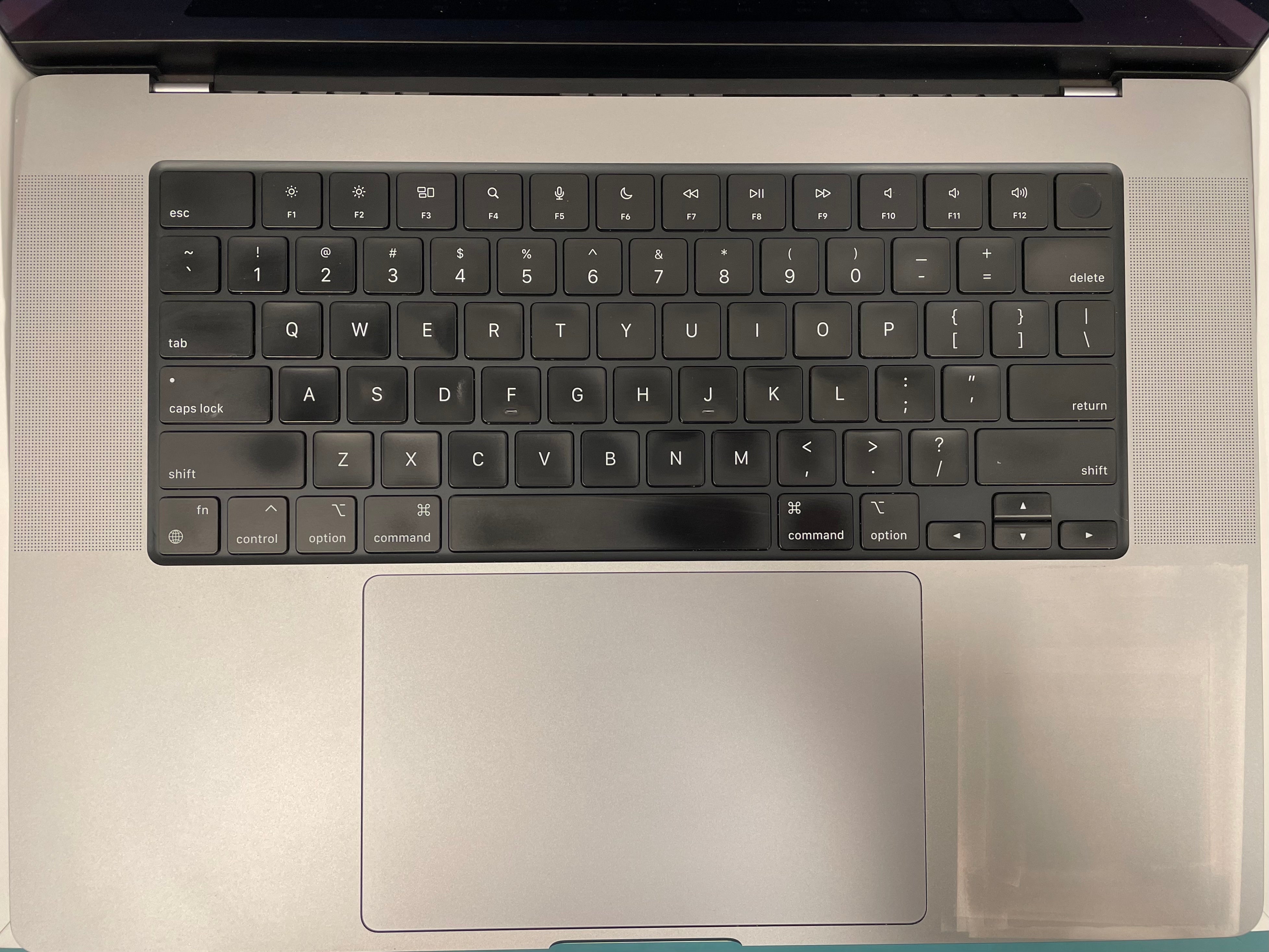 Pre-owned 16-inch MacBook Pro M1 Max / 64GB / 4TB - Space Gray