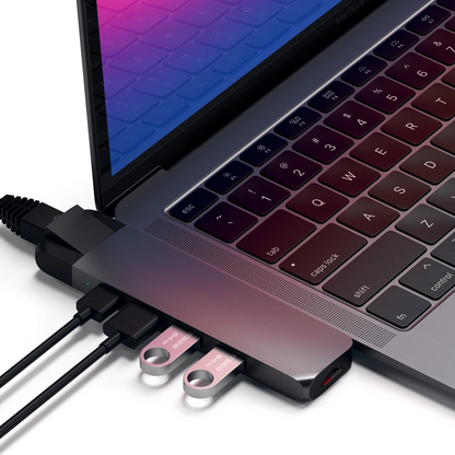 USB-C Pro Hub with Ethernet & 4K HDMI - Space Gray